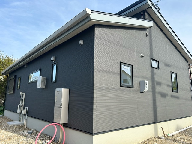 静岡県袋井市】屋根,外壁,板金工事/憧れの平屋住宅 | 施工実績 静岡県袋井市】屋根,外壁,板金工事/憧れの平屋住宅 | 施工実績